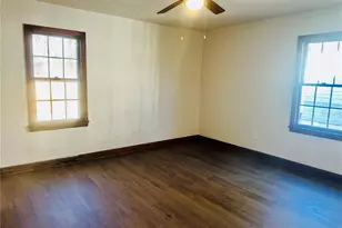 228 NW 4th Ave, Gainesville, FL 32601 - Photo 14