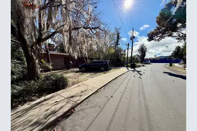 111 SW 23rd Terrace, Gainesville, FL 32607 - Photo 12