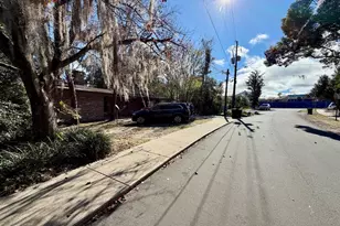 111 SW 23rd Terrace, Gainesville, FL 32607 - Photo 12