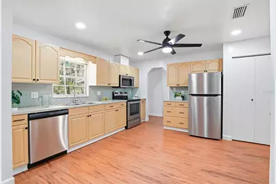 10002 NW 6th Place, Gainesville, FL 32607 - Photo 12