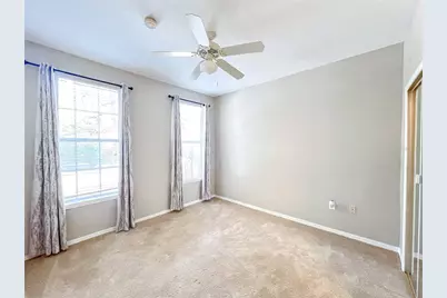 2211 NW 16th Terrace #2211, Gainesville, FL 32605 - Photo 8