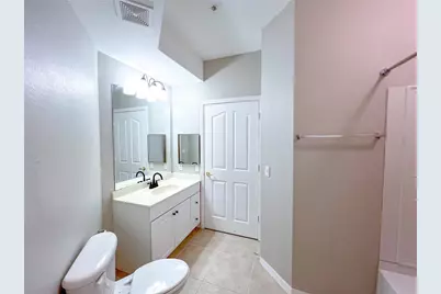 2211 NW 16th Terrace #2211, Gainesville, FL 32605 - Photo 10