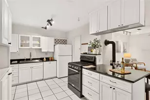 929 NE 7th Ave, Gainesville, FL 32601 - Photo 16