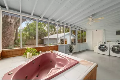 929 NE 7th Avenue, Gainesville, FL 32601 - Photo 22