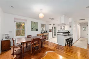 929 NE 7th Ave, Gainesville, FL 32601 - Photo 10