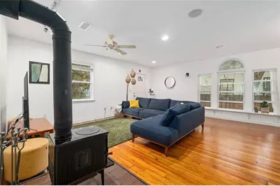 929 NE 7th Avenue, Gainesville, FL 32601 - Photo 8