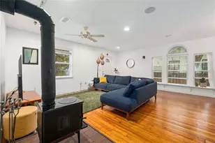 929 NE 7th Ave, Gainesville, FL 32601 - Photo 8