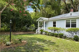 929 NE 7th Ave, Gainesville, FL 32601 - Photo 2