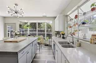 600 NW 35th St, Gainesville, FL 32607 - Photo 14