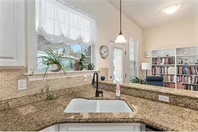 5034 NW 11th Place, Gainesville, FL 32605 - Photo 14