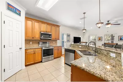 7638 SW 80th Drive, Gainesville, FL 32608 - Photo 10