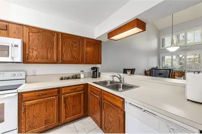 2740 NW 39th Drive, Gainesville, FL 32606 - Photo 16