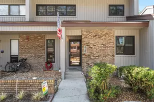 2740 NW 39th Dr, Gainesville, FL 32606 - Photo 2