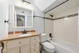 2740 NW 39th Dr, Gainesville, FL 32606 - Photo 36