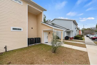 1581 NW 29th Road #7, Gainesville, FL 32605 - Photo 2