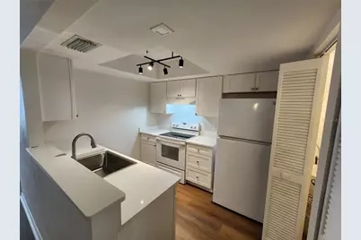 5823 SW 9 Place #H55, Gainesville, FL 32605 - Photo 14