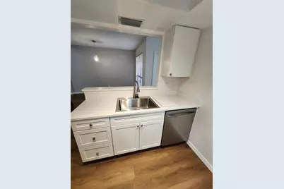 5823 SW 9 Place #H55, Gainesville, FL 32605 - Photo 18