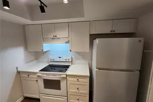 5823 SW 9th Pl, Gainesville, FL 32605 - Photo 16