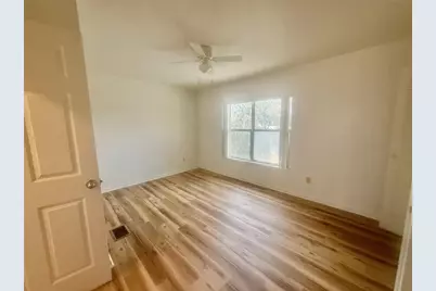 3933 SW 26th Drive #D, Gainesville, FL 32608 - Photo 4