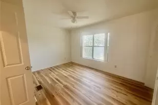 3933 SW 26th Dr, Gainesville, FL 32608 - Photo 4