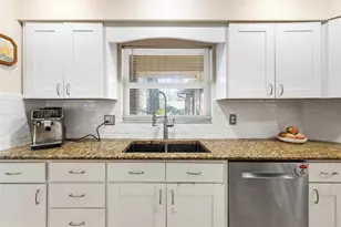 2334 NW 15th Pl, Gainesville, FL 32605 - Photo 12