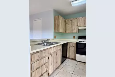 6264 SW 8th Place, Gainesville, FL 32607 - Photo 2