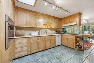 2074 NW 11th Rd, Gainesville, FL 32605 - Photo 10