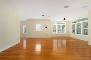 107 NE 4 St, Gainesville, FL 32601 - Photo 8