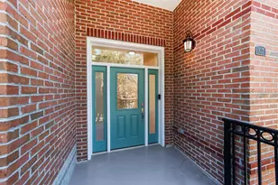 107 NE 4 St, Gainesville, FL 32601 - Photo 4