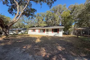 1948 NW 31st Pl, Gainesville, FL 32605 - Photo 6