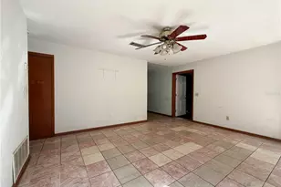 1948 NW 31st Pl, Gainesville, FL 32605 - Photo 16