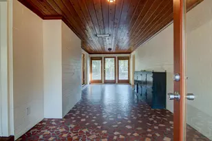 2049 NW 9th Ave, Gainesville, FL 32603 - Photo 10