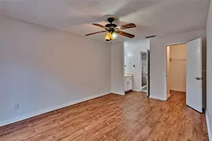 8204 SW 13th Rd, Gainesville, FL 32607 - Photo 14