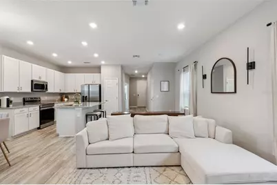 469 Silverbell Trail, Saint Cloud, FL 34771 - Photo 8