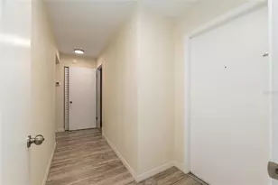 1652 SW 16th St, Gainesville, FL 32608 - Photo 4