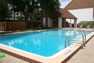 1652 SW 16th St, Gainesville, FL 32608 - Photo 28