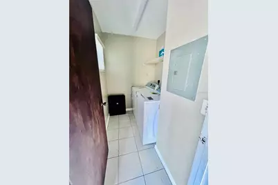 2735 SW 35th Place #2004, Gainesville, FL 32608 - Photo 8