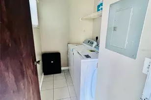 2735 SW 35th Pl, Gainesville, FL 32608 - Photo 8