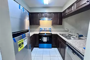 2735 SW 35th Pl, Gainesville, FL 32608 - Photo 10