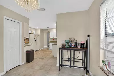 305 NW 28th Street, Gainesville, FL 32607 - Photo 16