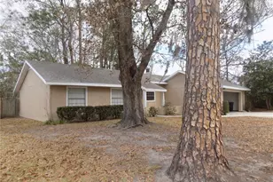4408 44 Pl NW, Gainesville, FL 32606 - Photo 2