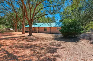 534 SW Thorne Ln, Fort White, FL 32038 - Photo 4