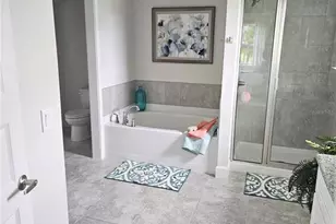 569 SW Bellflower Dr, Lake City, FL 32024 - Photo 4