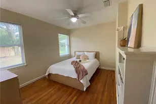 2034 NW 7th Ln, Gainesville, FL 32603 - Photo 10