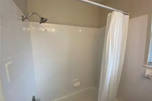 2034 NW 7th Ln, Gainesville, FL 32603 - Photo 18