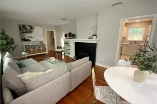 2034 NW 7th Ln, Gainesville, FL 32603 - Photo 8