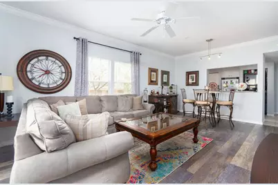 9119 SW 52nd Avenue #201, Gainesville, FL 32608 - Photo 6