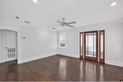 433 SE 7th Street, Gainesville, FL 32601 - Photo 8