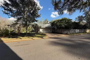 2345 NW 14th Pl, Gainesville, FL 32605 - Photo 6