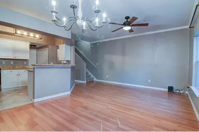 4933 NW 1st Place #110, Gainesville, FL 32607 - Photo 6